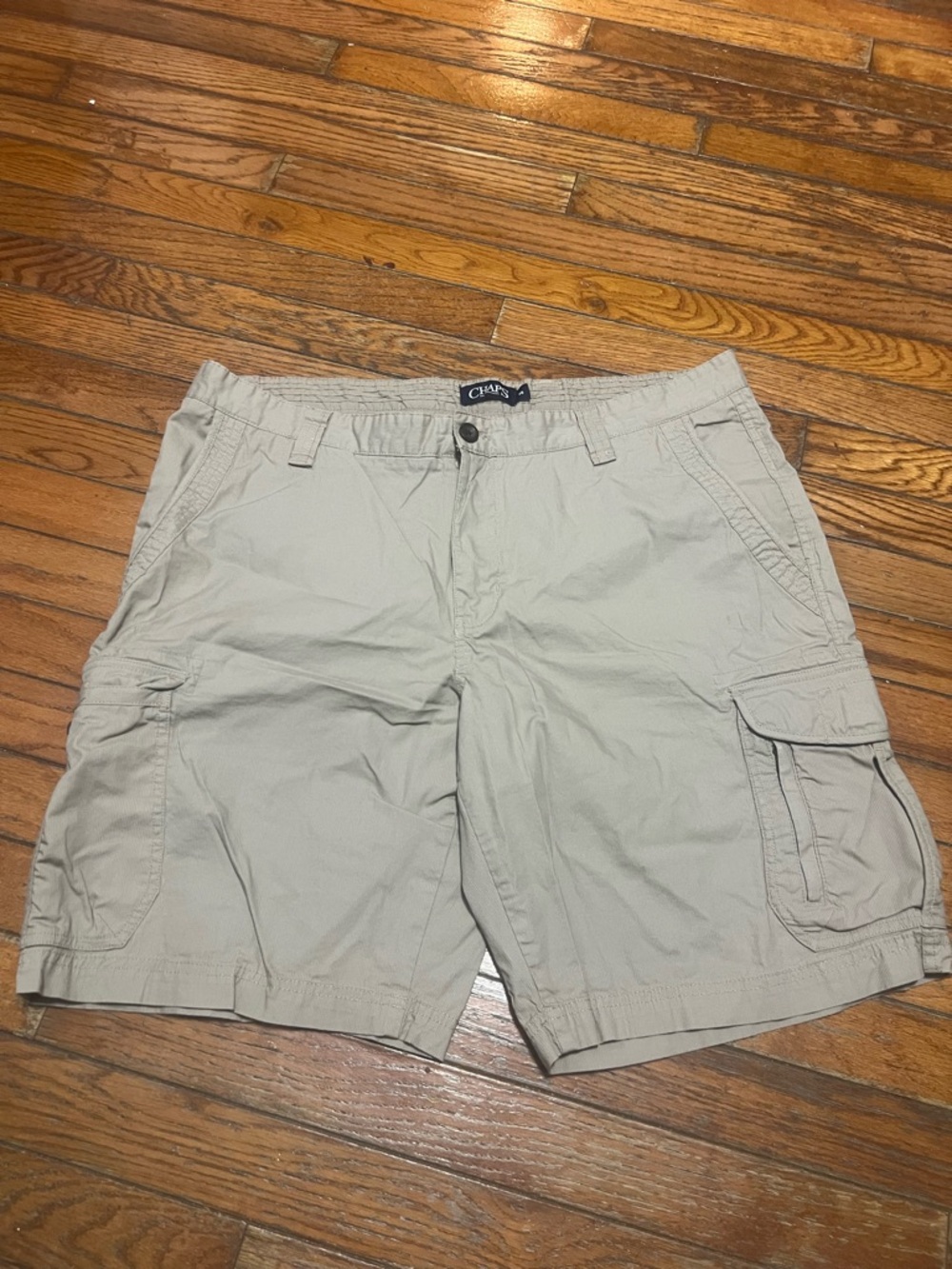 Chaps Men's Cargo Shorts in Khaki Tan